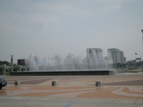 厦門空港前の風景